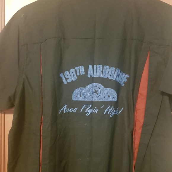 NWT Men's 190th Airborne Bowling Shirt by Tatyana - Picture 4 of 4